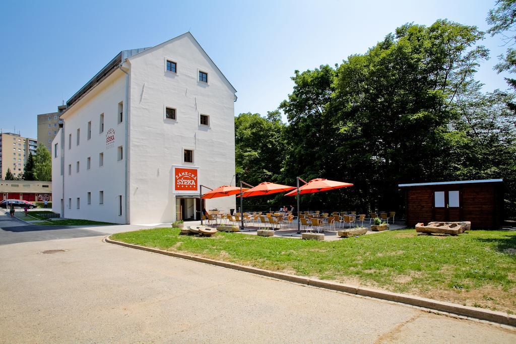 Hotel Zamecka Sypka Blansko Exterior foto